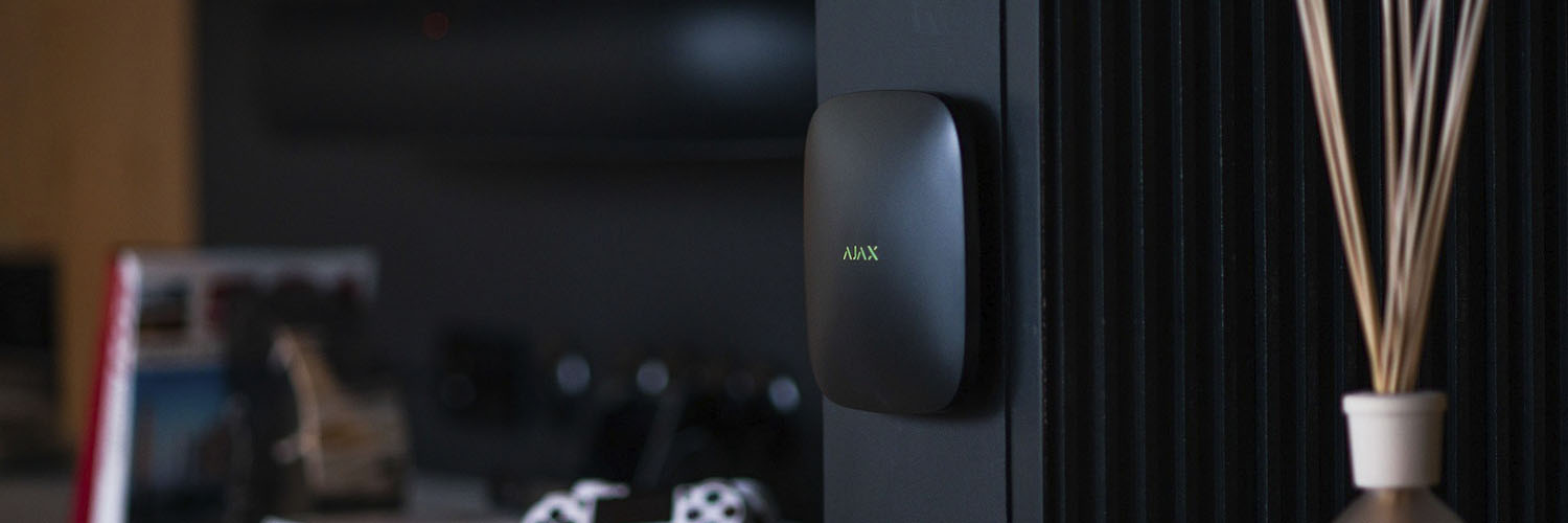 умный хаб Ajax Hub Plus black